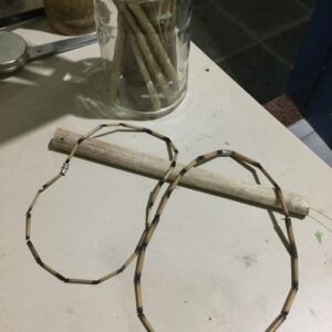 Colar de bambu agroflorestal