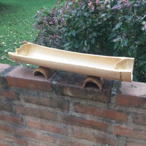 Jardineira de bambu com suporte